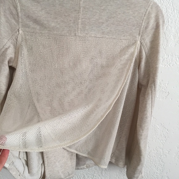 Hem & Thread Sweatshirt - Picture 3 of 7